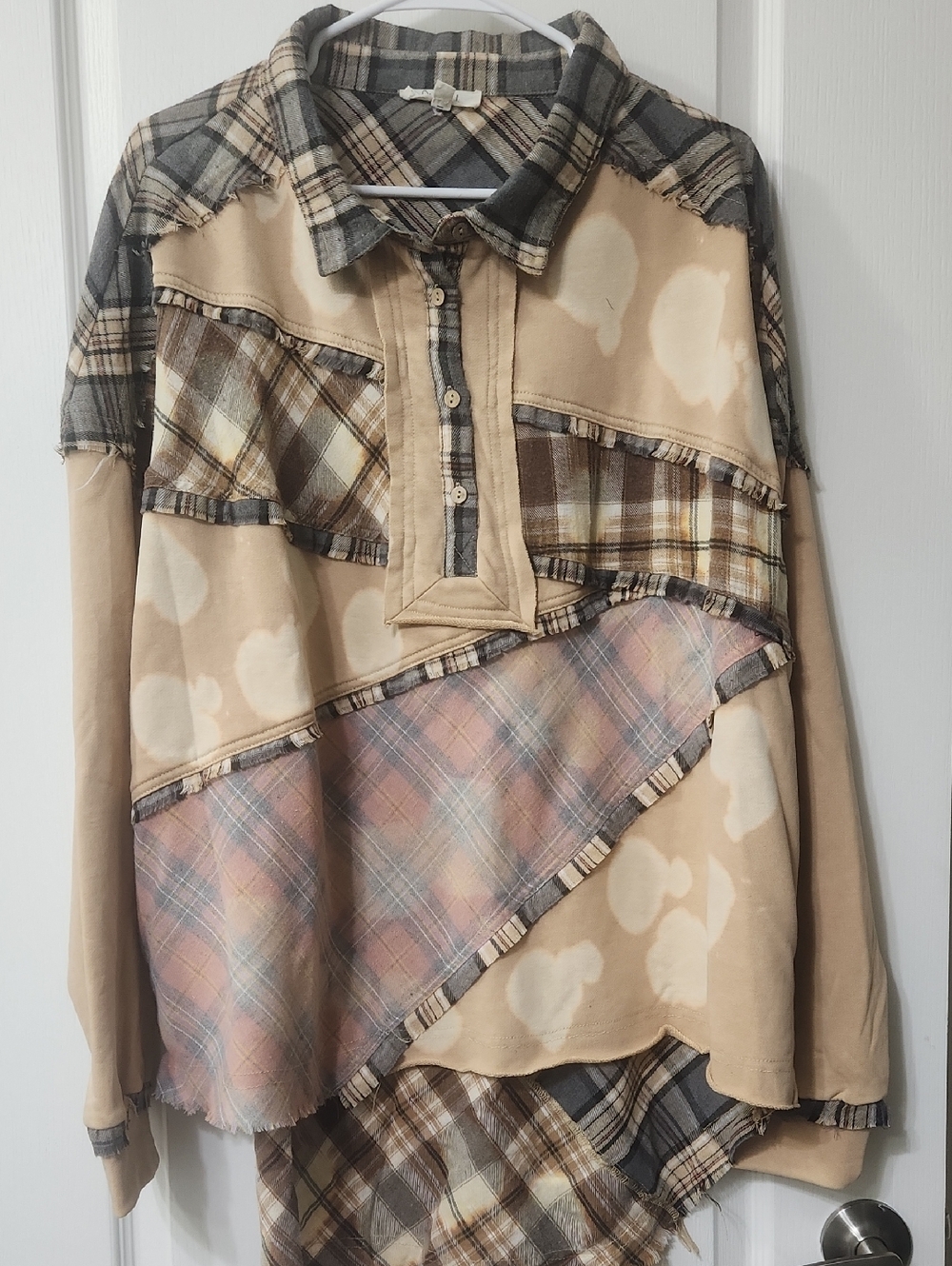 Oli & Hali Beige and Brown Patchwork Plaid Pullover